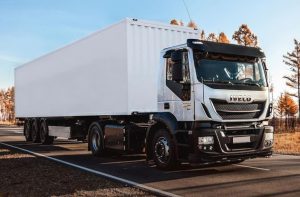 cargo surabaya makassar ekspedisi surabaya makassar pengiriman surabaya makassar